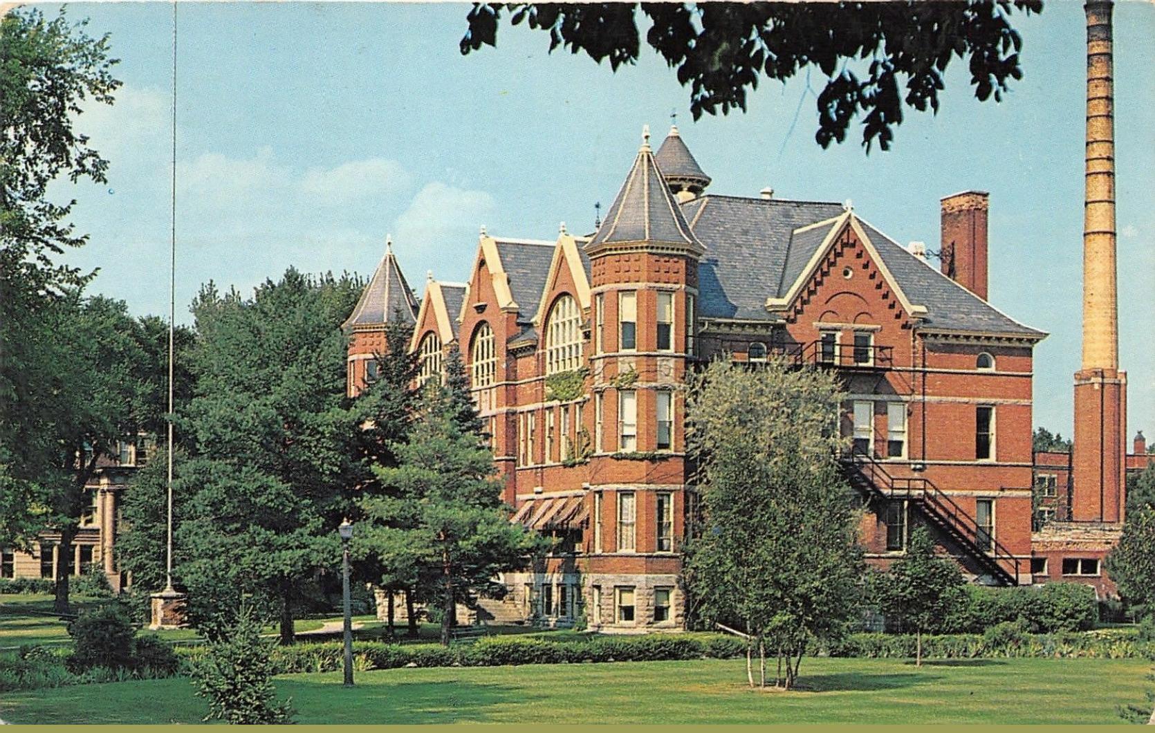 St. Norbert College, Main Hall • UNKNOWN YEAR